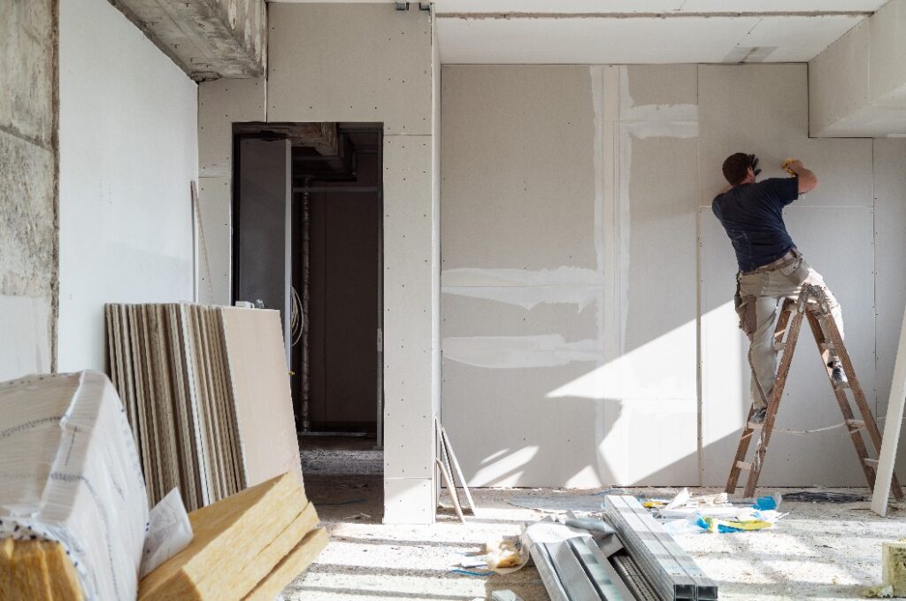 Trockenbau während einer Komplettsanierung